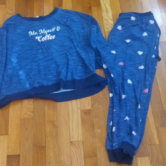 Secret Treasures Other - women large PJ set long sleeve and pants, coffee design